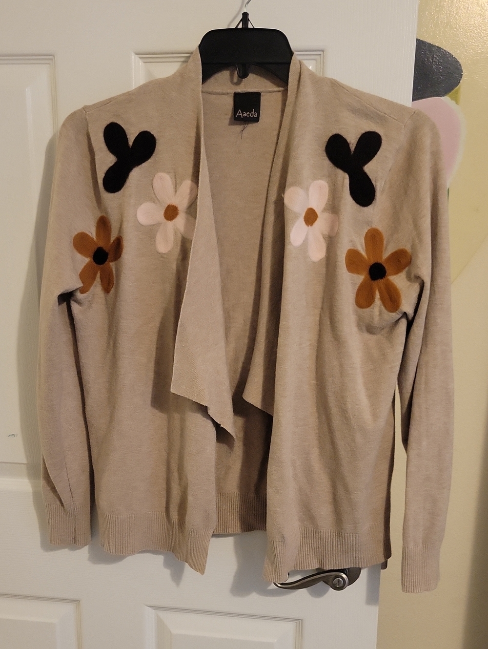 Aaeda Taupe Felted Soft Floral Appliqued Open-Front Cardigan ribbed sleeve